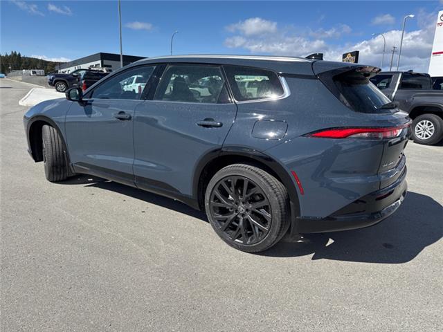 2026 Toyota Crown Signia Limited (Stk: 3041969) in Cranbrook - Image 3 of 21