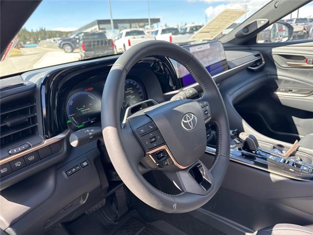 2026 Toyota Crown Signia Limited (Stk: 3041969) in Cranbrook - Image 9 of 21