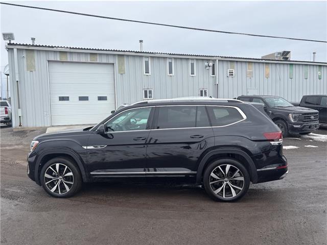 2025 Volkswagen Atlas 2.0 TSI Execline (Stk: T301A) in Thunder Bay - Image 2 of 22