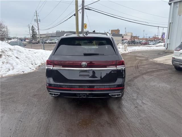 2025 Volkswagen Atlas 2.0 TSI Execline (Stk: T301A) in Thunder Bay - Image 4 of 22