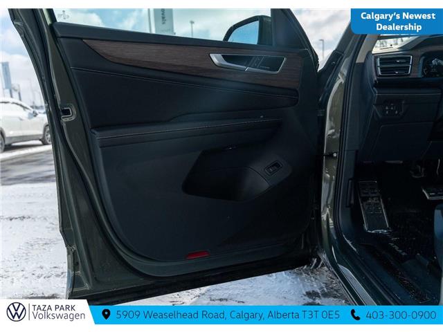 2026 Volkswagen Atlas 2.0 TSI Execline (Stk: TT-250) in Calgary - Image 11 of 24