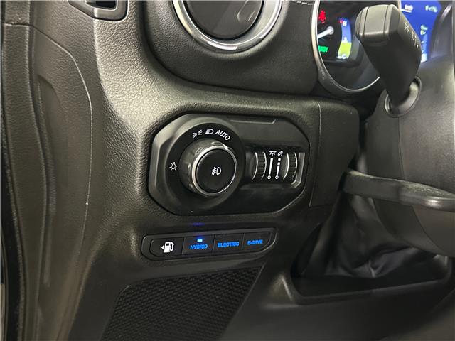 2022 Jeep Wrangler 4xe (PHEV) Sahara (Stk: 43727J) in Belleville - Image 16 of 33