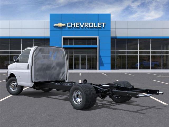 2026 Chevrolet Express Cutaway 4500 4500 Van (Stk: 26237) in Terrace Bay - Image 3 of 6