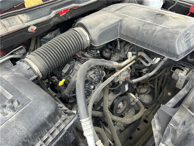 2023 RAM 1500 Classic SLT (Stk: 174904) in London - Image 9 of 15