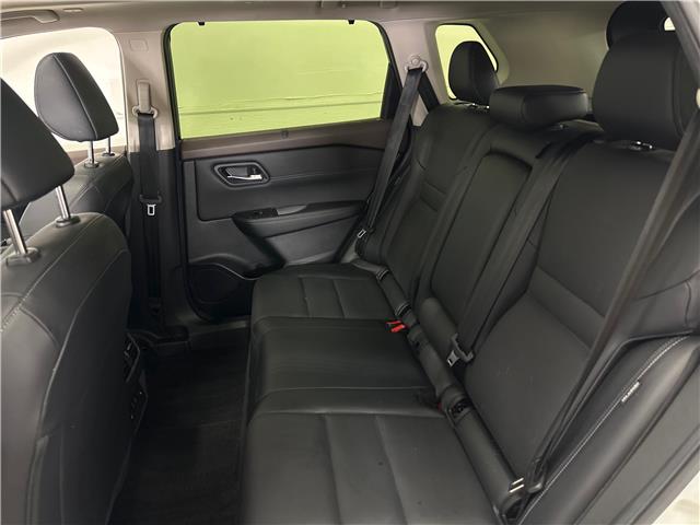 2023 Nissan Rogue SV Midnight Edition (Stk: 43763J) in Belleville - Image 7 of 32