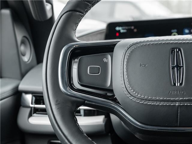 2026 Lincoln Navigator L Reserve (Stk: 26V4310) in Mississauga - Image 15 of 37