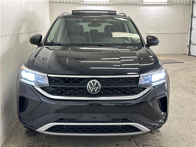 2024 Volkswagen Taos Comfortline (Stk: 43796J) in Belleville - Image 2 of 31