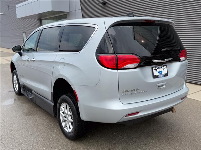 2024 Chrysler Grand Caravan SXT (Stk: UM047) in London - Image 4 of 25