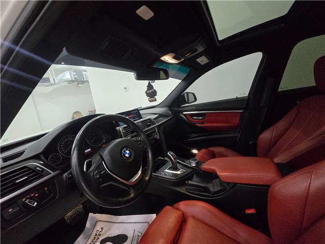 2017 BMW 330i xDrive (Stk: A25198A) in Kingston - Image 7 of 10