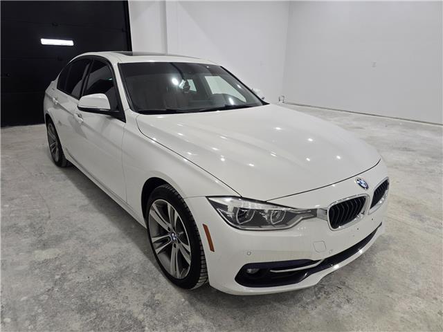 2017 BMW 330i xDrive (Stk: A25198A) in Kingston - Image 4 of 10