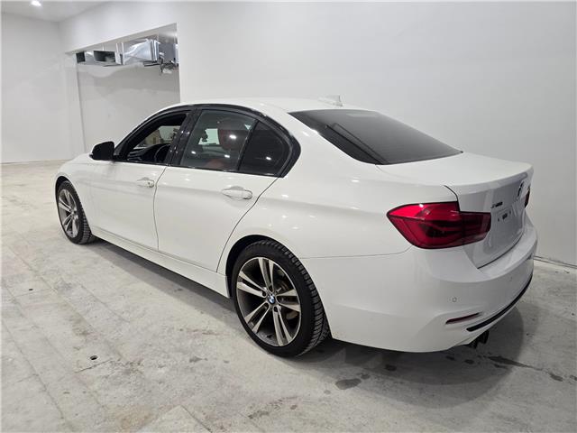 2017 BMW 330i xDrive (Stk: A25198A) in Kingston - Image 3 of 10
