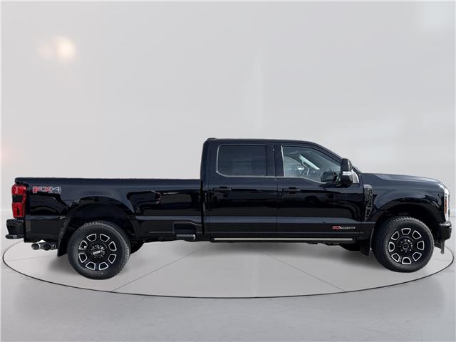 2026 Ford F-350 Platinum (Stk: 6T077) in Williams Lake - Image 3 of 12