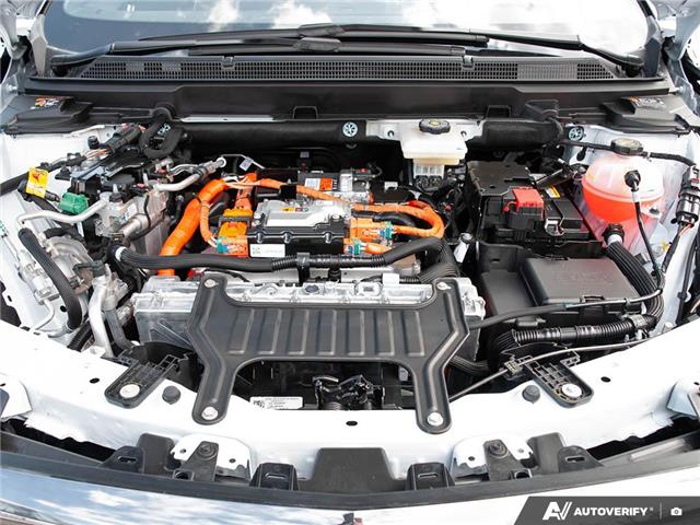 2026 Cadillac OPTIQ Premium Sport (Stk: 174598) in London - Image 8 of 27