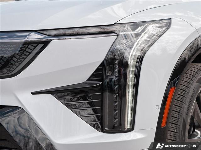 2026 Cadillac OPTIQ Premium Sport (Stk: 174598) in London - Image 10 of 27