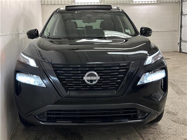 2023 Nissan Rogue SV Midnight Edition (Stk: 43762J) in Belleville - Image 2 of 32