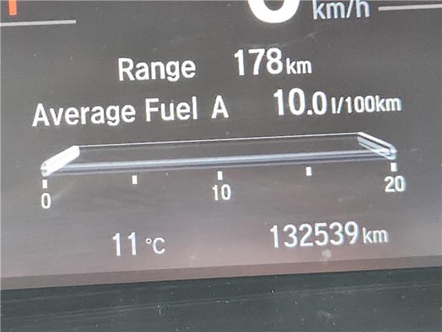 2019 Honda CR-V Touring in Ottawa - Image 5 of 9