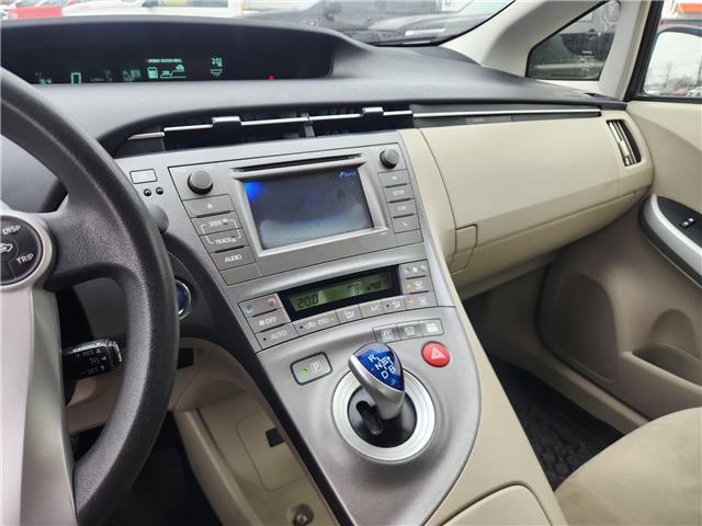 2013 Toyota Prius Base in Ottawa - Image 3 of 7