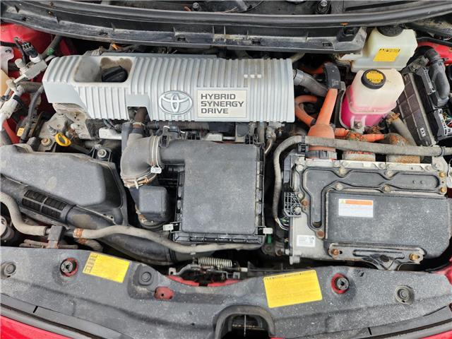 2013 Toyota Prius Base in Ottawa - Image 4 of 7