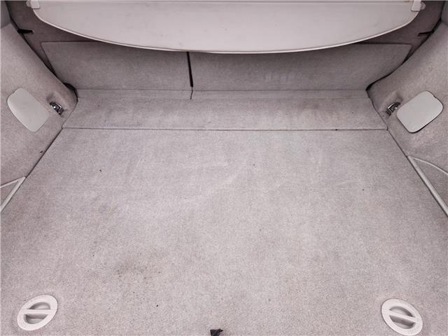 2013 Toyota Prius Base in Ottawa - Image 5 of 7