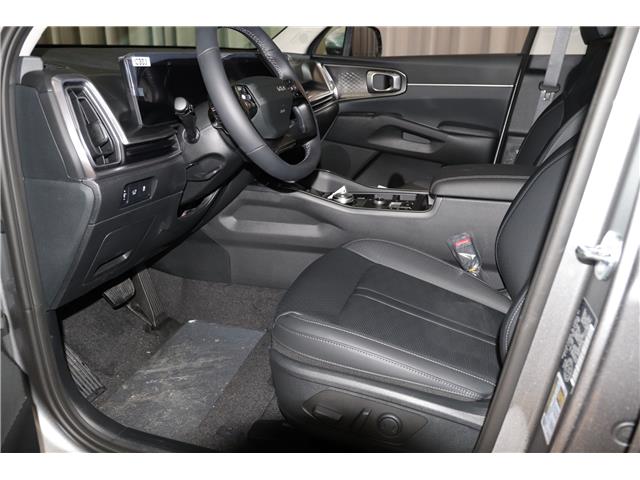 2026 Kia Sorento Hybrid EX (Stk: 27028) in Edmonton - Image 10 of 26