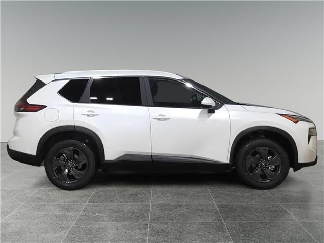 2026 Nissan Rogue SV Moonroof (Stk: N26172) in Sault Ste. Marie - Image 5 of 6