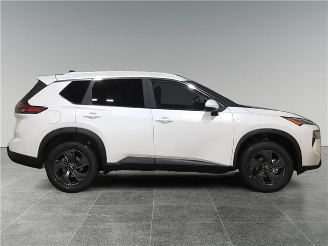 2026 Nissan Rogue SV Moonroof (Stk: N26173) in Sault Ste. Marie - Image 5 of 6