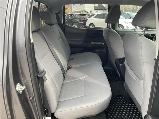 2017 Toyota Tacoma  (Stk: 4874) in KITCHENER - Image 10 of 25