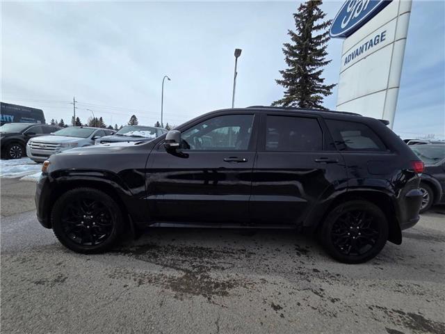 2021 Jeep Grand Cherokee Limited (Stk: 7118) in Calgary - Image 2 of 9