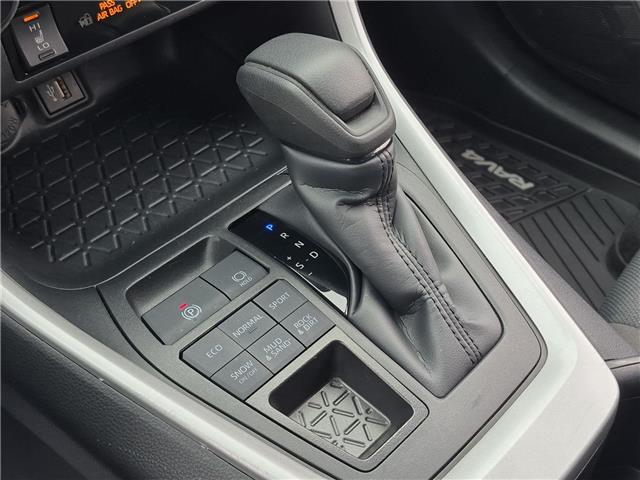 2025 Toyota RAV4 LE (Stk: 10U6499) in Markham - Image 20 of 29