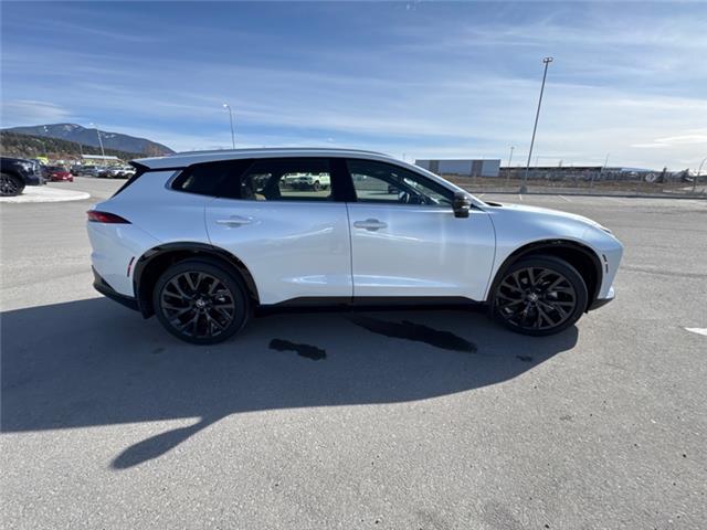 2026 Toyota Crown Signia Limited (Stk: 3041588) in Cranbrook - Image 8 of 21