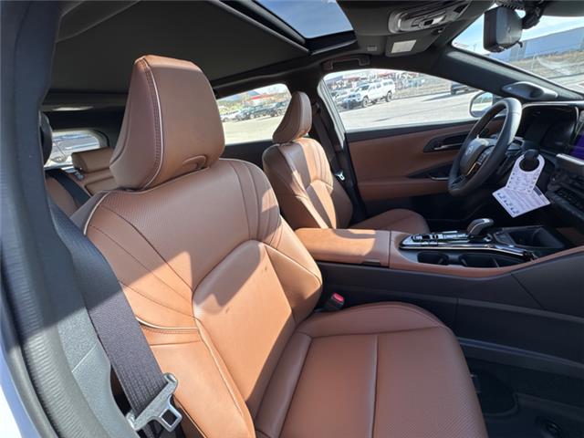 2026 Toyota Crown Signia Limited (Stk: 3041588) in Cranbrook - Image 11 of 21