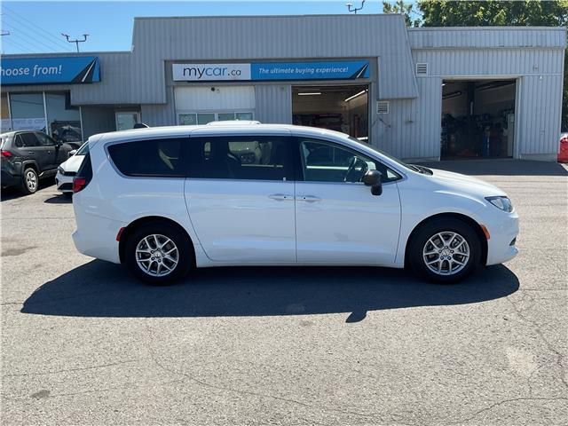 2024 Chrysler Grand Caravan SXT (Stk: 251075) in North Bay - Image 2 of 30