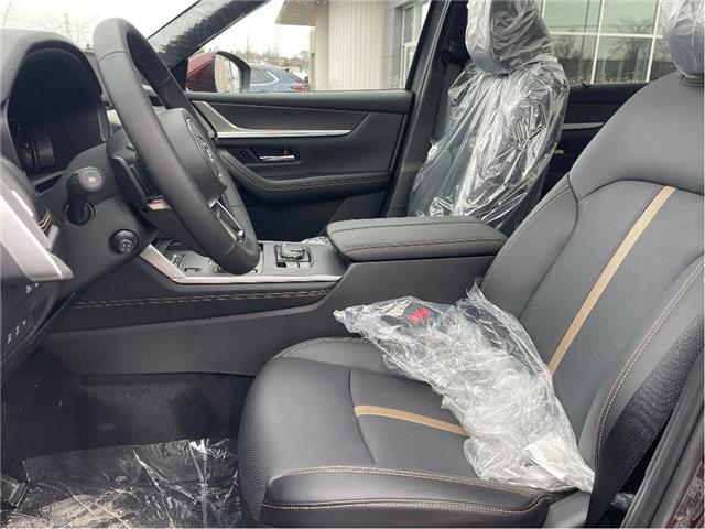2026 Mazda CX-90 PHEV Signature (Stk: 26T013) in Kingston - Image 8 of 18
