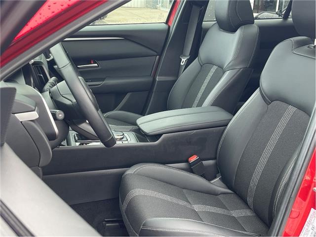 2025 Mazda CX-50 GS-L (Stk: 26P026) in Kingston - Image 9 of 17