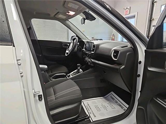 2025 Hyundai Venue Preferred (Stk: 383676) in Lower Sackville - Image 8 of 9
