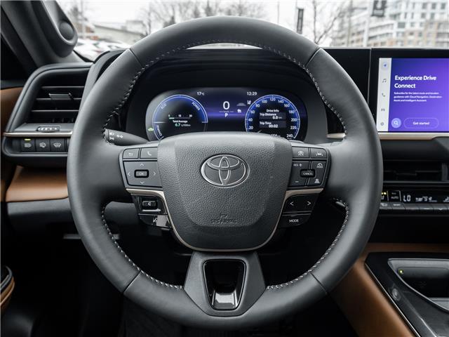 2025 Toyota Crown Signia  (Stk: 15T1793A) in Richmond Hill - Image 10 of 28