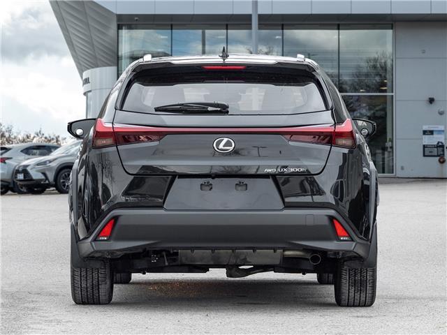 2025 Lexus UX 300h  (Stk: 15T1795A) in Richmond Hill - Image 7 of 27