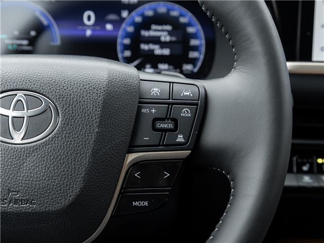 2025 Toyota Crown Signia  (Stk: 15T1793A) in Richmond Hill - Image 11 of 28