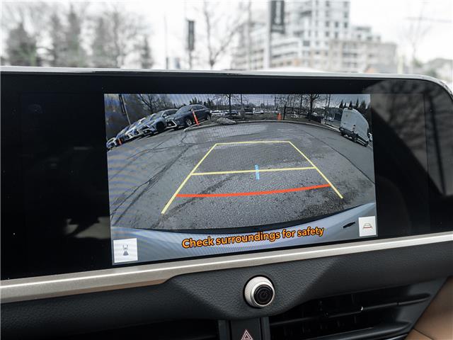 2025 Toyota Crown Signia  (Stk: 15T1793A) in Richmond Hill - Image 14 of 28