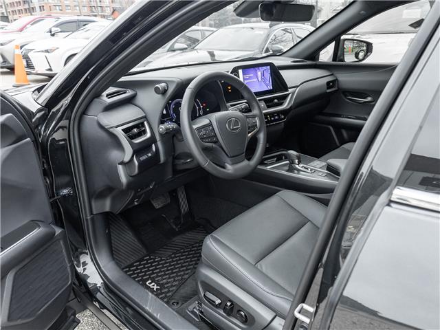 2025 Lexus UX 300h  (Stk: 15T1795A) in Richmond Hill - Image 9 of 27
