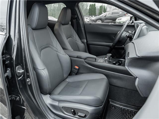 2025 Lexus UX 300h  (Stk: 15T1795A) in Richmond Hill - Image 24 of 27