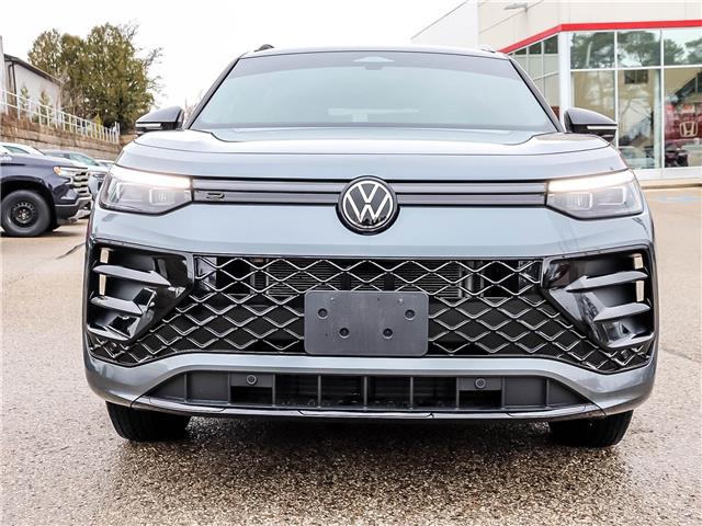 2025 Volkswagen Tiguan Comfortline R-Line Black Edition (Stk: HH26293B) in Hanover - Image 2 of 24