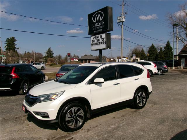 2015 Honda CR-V Touring in Kitchener - Image 2 of 26