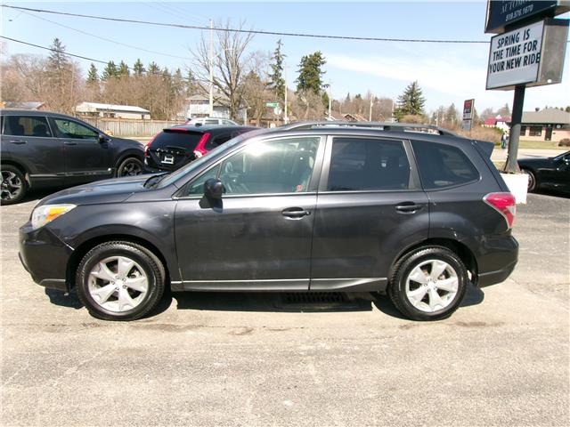 2014 Subaru Forester 2.5i Touring Package in Kitchener - Image 2 of 24