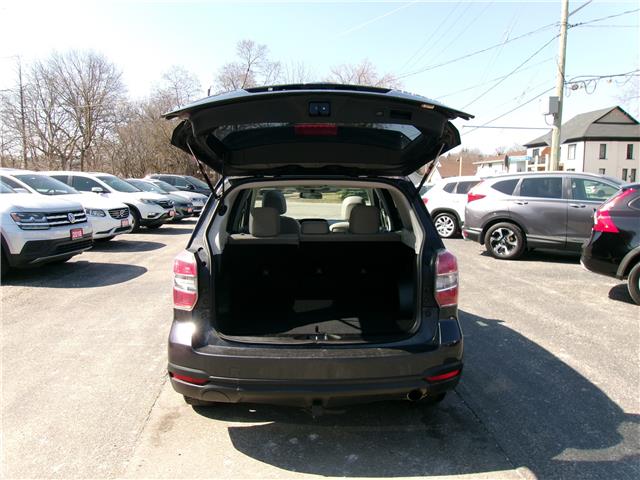 2014 Subaru Forester 2.5i Touring Package in Kitchener - Image 14 of 24