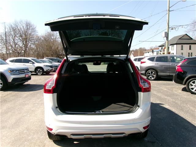 2016 Volvo XC60 T5 Special Edition Premier in Kitchener - Image 15 of 26