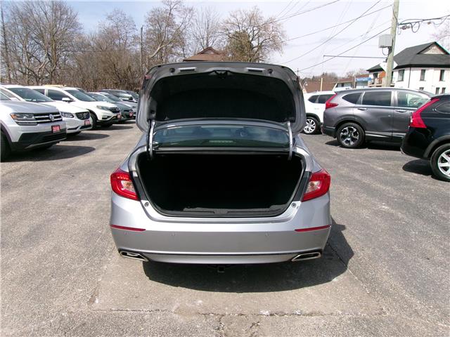 2019 Honda Accord Touring 1.5T in Kitchener - Image 16 of 28