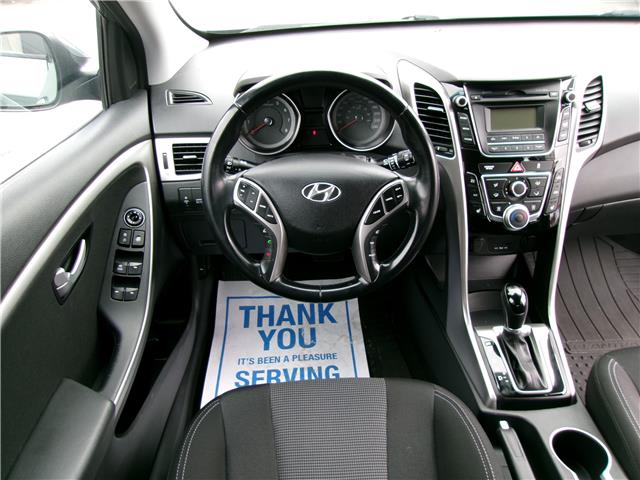 2013 Hyundai Elantra GT GLS in Kitchener - Image 18 of 23