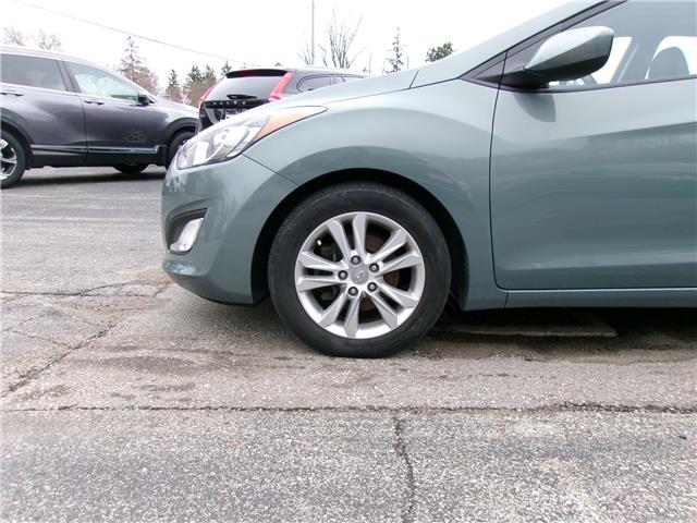 2013 Hyundai Elantra GT GLS in Kitchener - Image 21 of 23