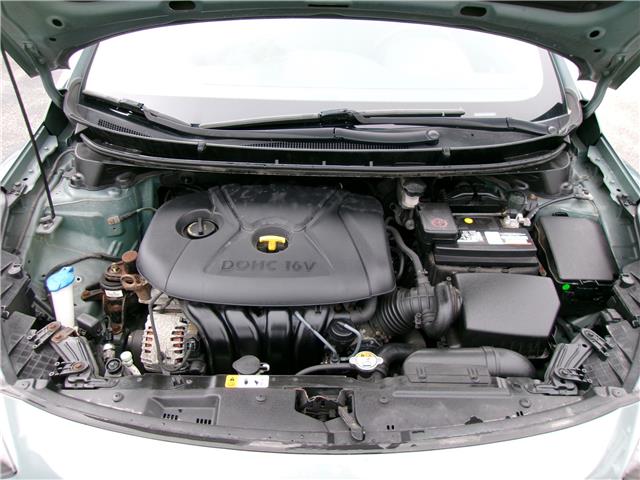 2013 Hyundai Elantra GT GLS in Kitchener - Image 23 of 23